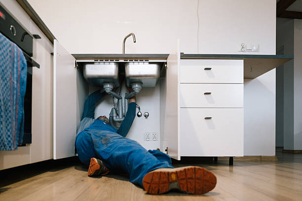 Professional Drain Cleaning technician working in Colmesneil, TX